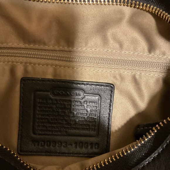 Coach Black Leather Shoulder Bag - Picture 5 of 9